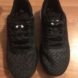 Under Armour charged escape 2 running shoes